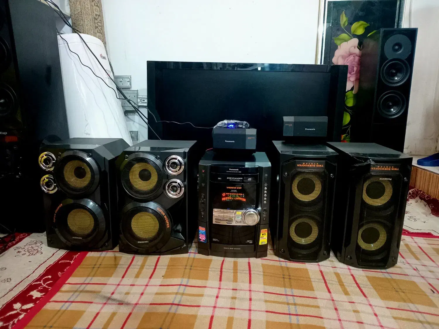 ظبط پاناسونیک فلشخور5دیسگ 2کاست حرفه ای|سیستم صوتی خانگی|عباسآباد, |دیوار