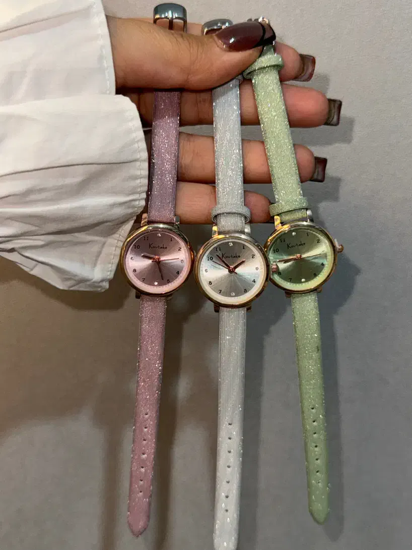 ساعت شاینی فقط۲۵۰ حراج|ساعت|قم, امامزاده ابراهیم|دیوار