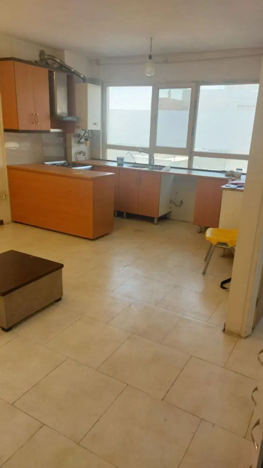 اپارتمان بسیار امن و ساکت. برای بانوان|اجارهٔ آپارتمان|تهران, مجیدیه|دیوار