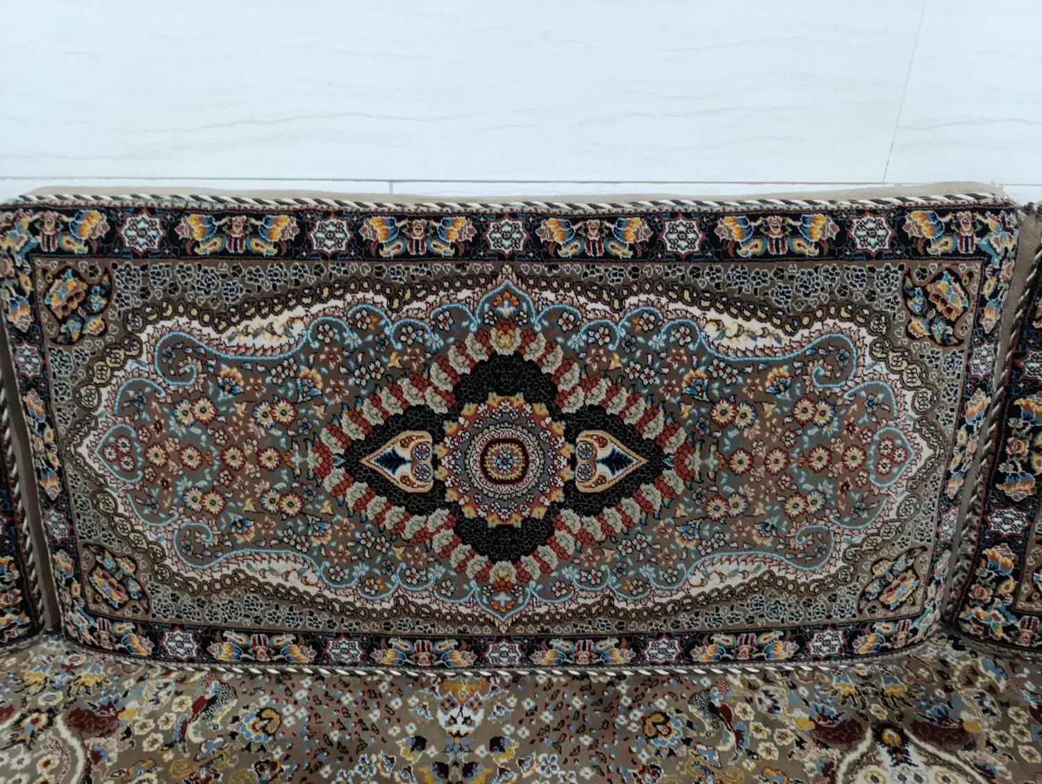 دو جفت پشتی سالم بدون خرابی 10رنگ زیبا|پشتی|فردوسیه, |دیوار