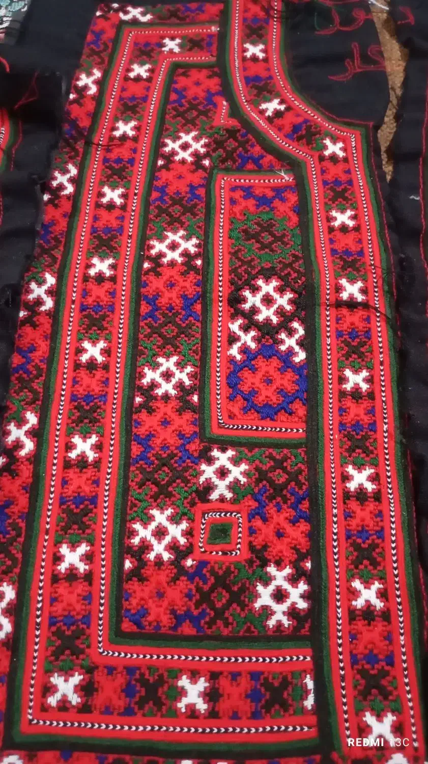 بدن آستین چرخ و دست|لباس|سراوان, |دیوار