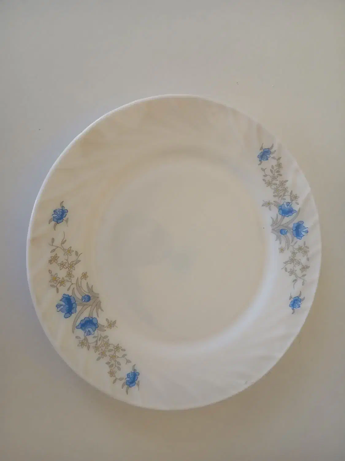 سرویس ۱۸ پارچه آرکوپال اصل فرانسوی|ظروف سرو و پذیرایی|مشهد, الهیه|دیوار