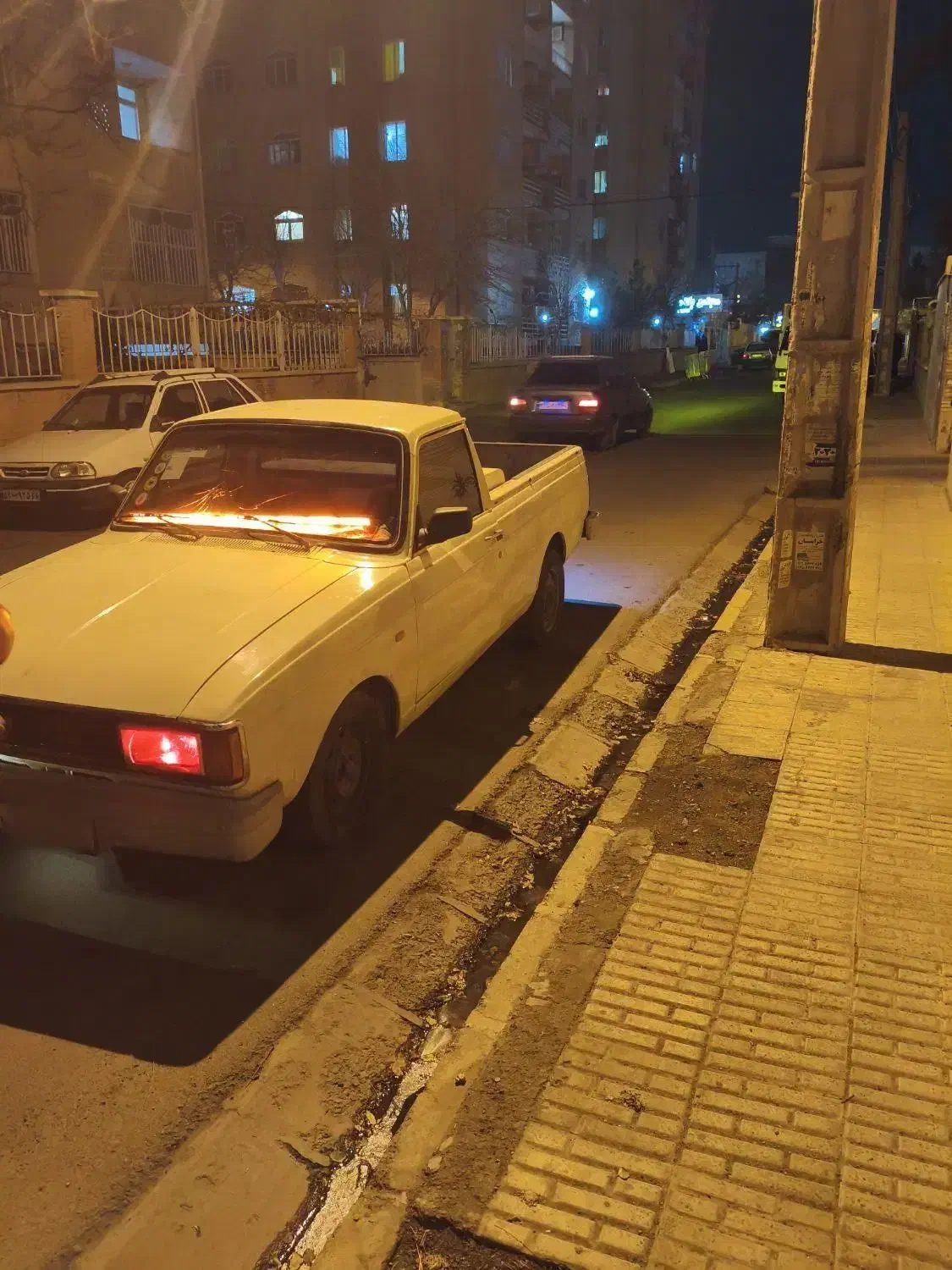 پیکان وانت مدل 93 درحد|خودرو سواری و وانت|اندیشه, اندیشه فاز ۲|دیوار