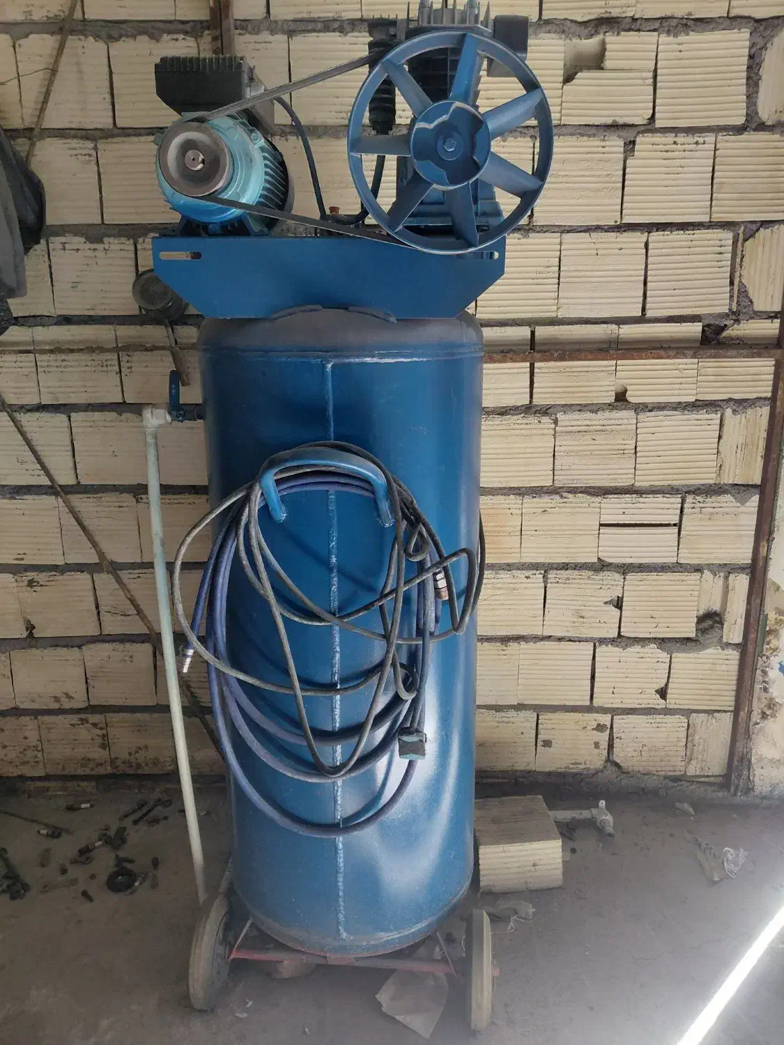 پمپ باد 250 لیتری بکس بادی|ابزارآلات|بم, |دیوار