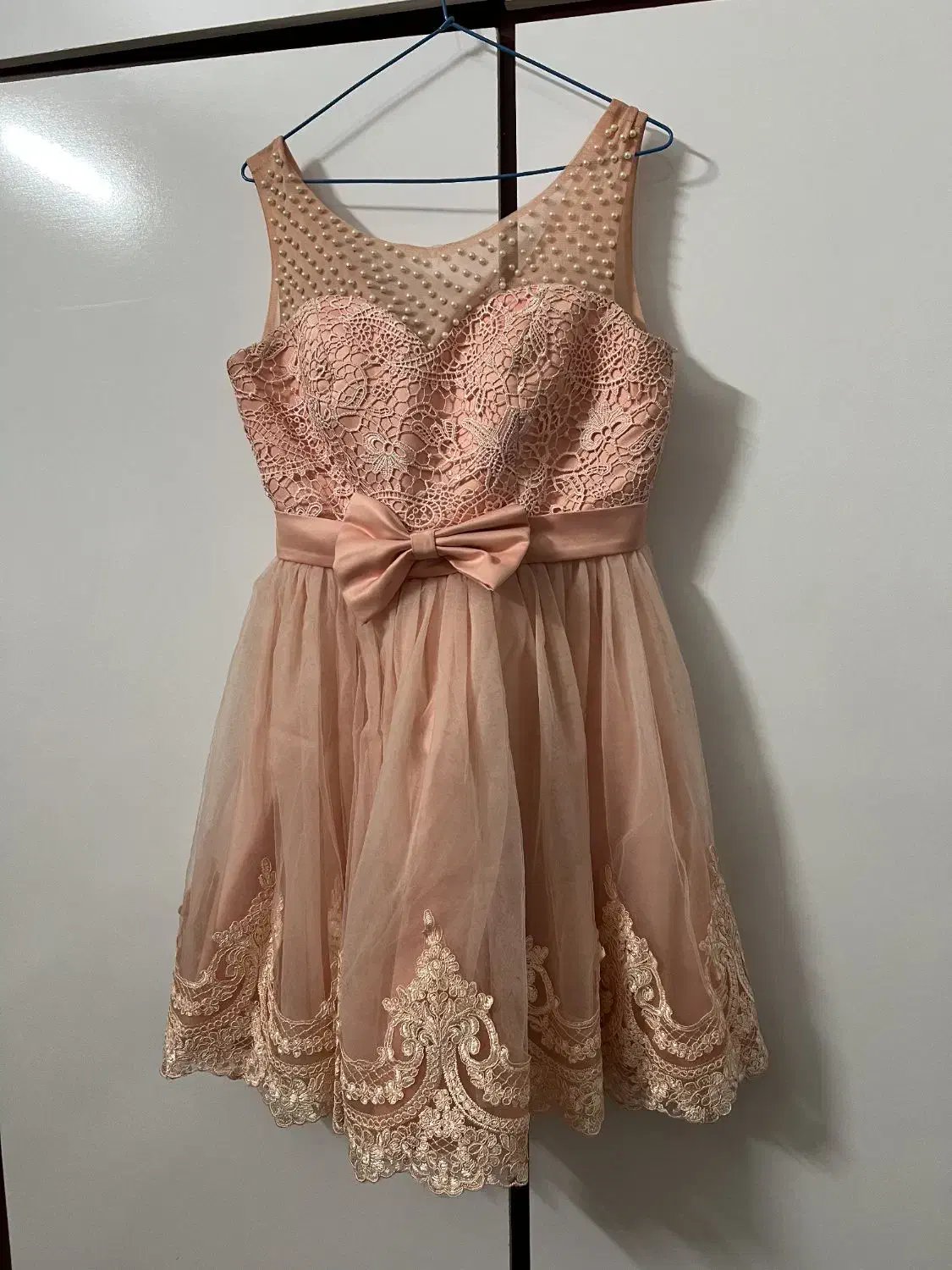 لباش مجلسی|لباس|مشهد, فتح المبین|دیوار