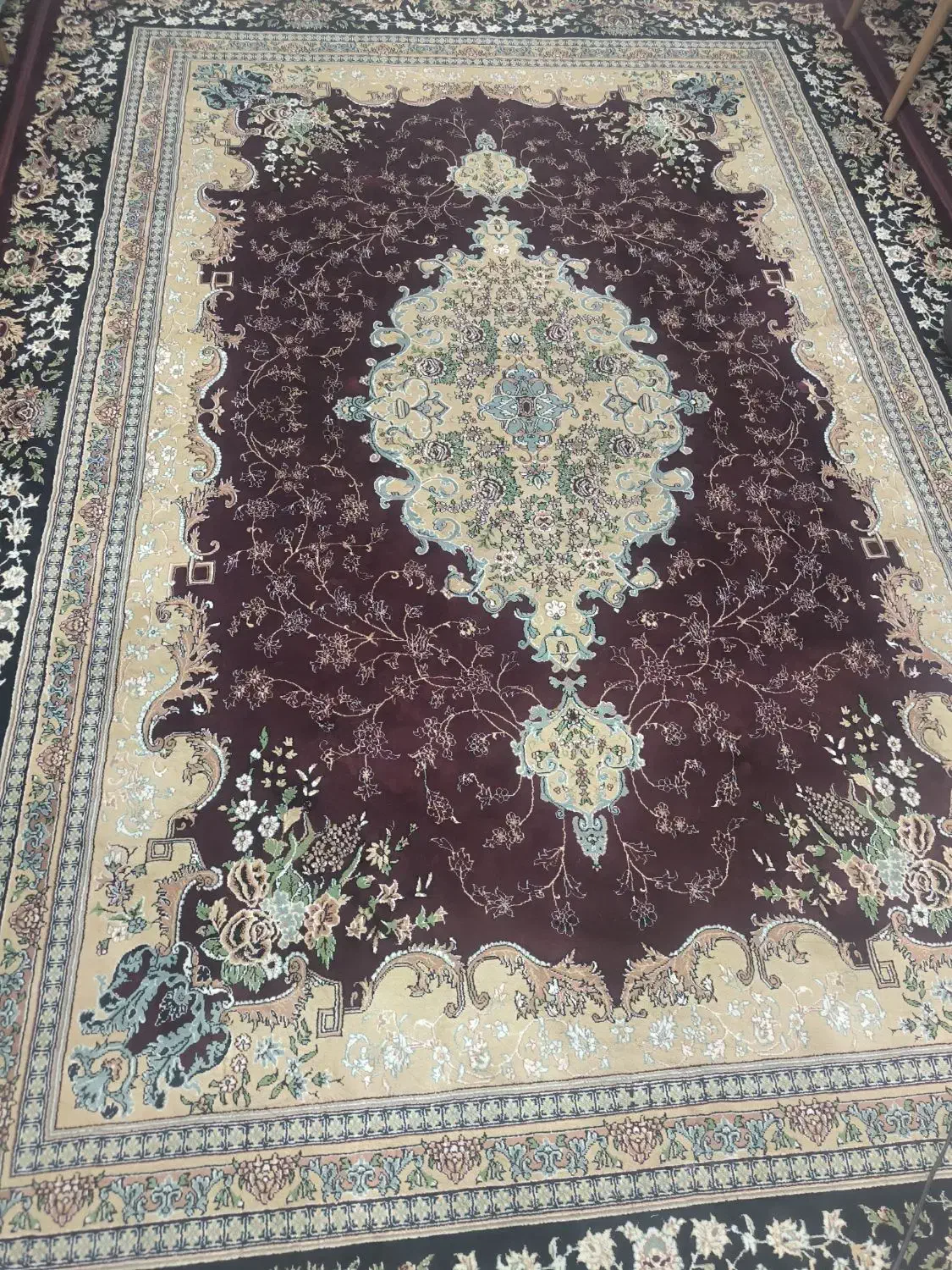 فرش|فرش|پردیس, فاز ۲|دیوار