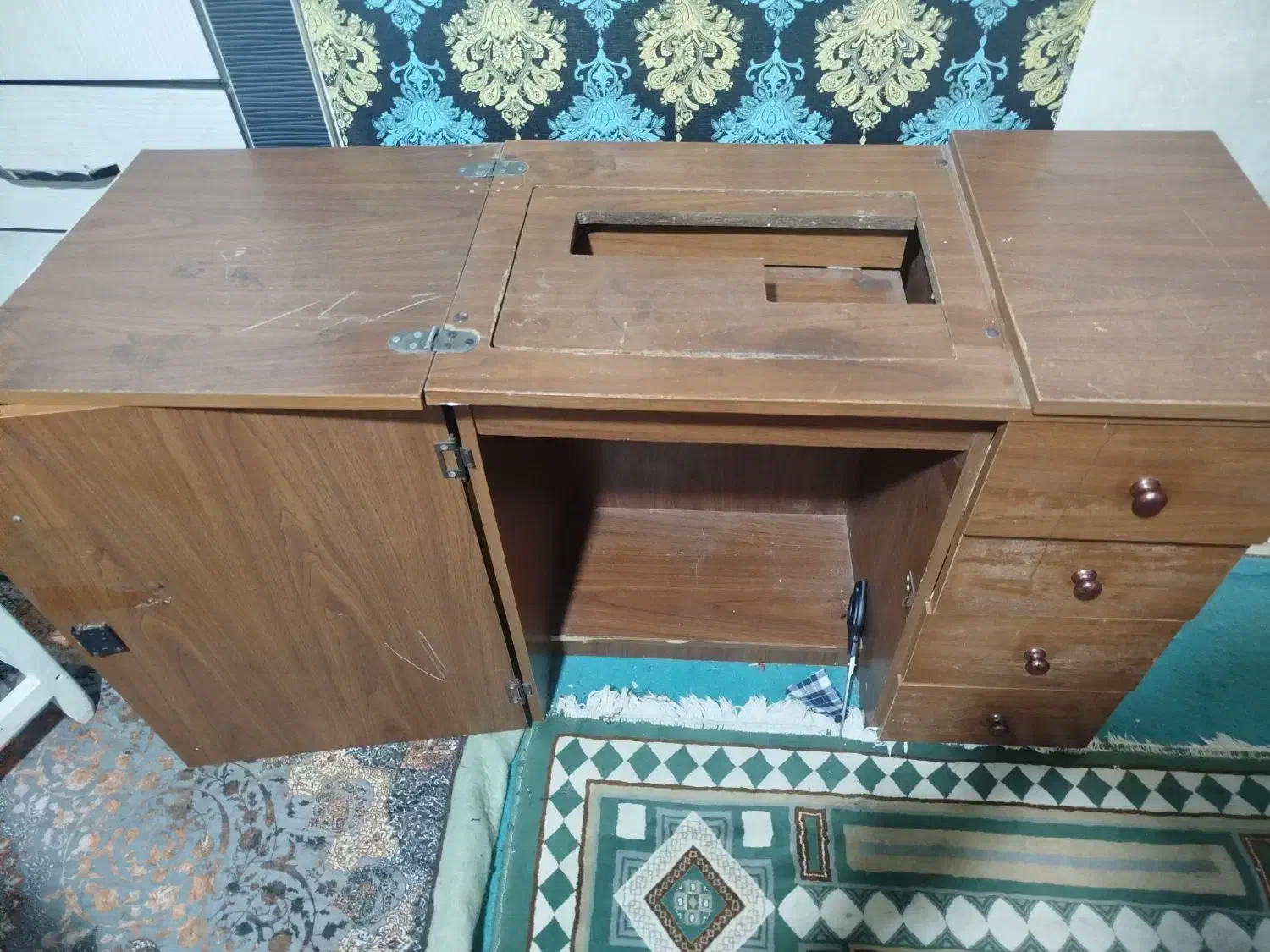 میز چرخ خیاطی|لوازم خیاطی و بافتنی|اهواز, کیانشهر|دیوار