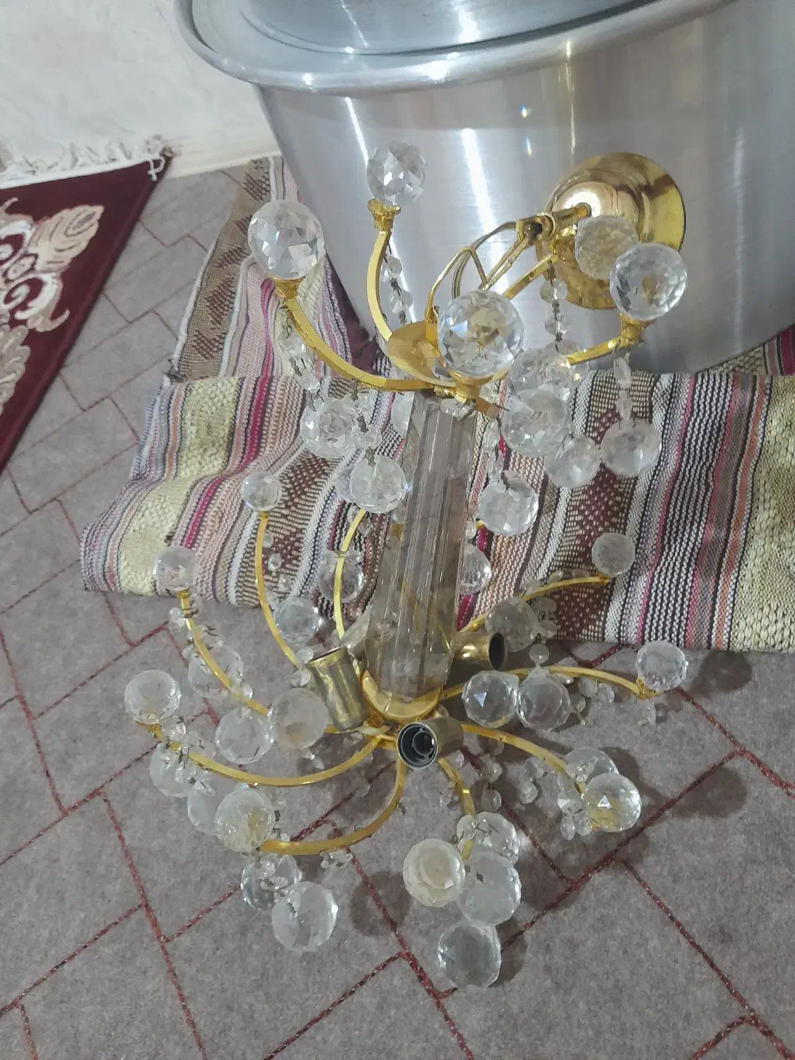 لوستر برنجی کریستالی|لوستر و چراغ آویز|قرچک, شهرک گلها|دیوار