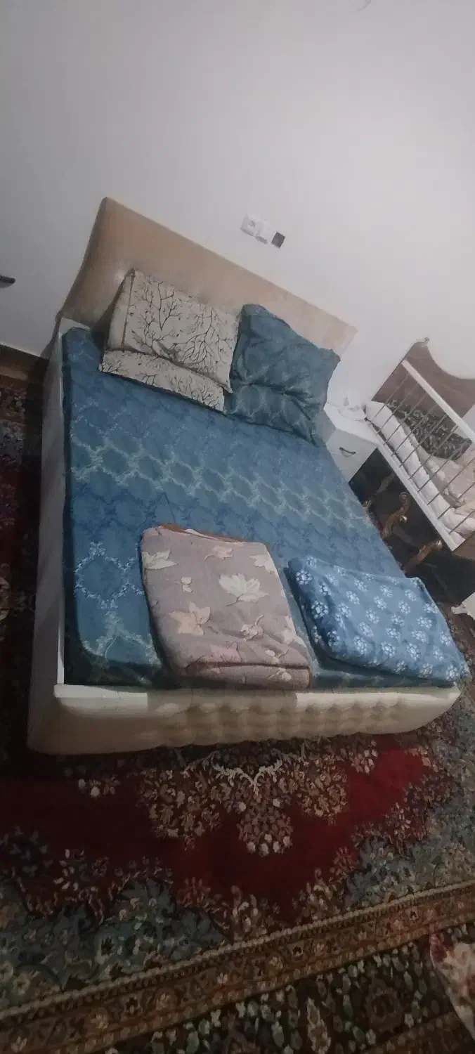 سرویس خواب|تخت و سرویس خواب|مبارکه, |دیوار