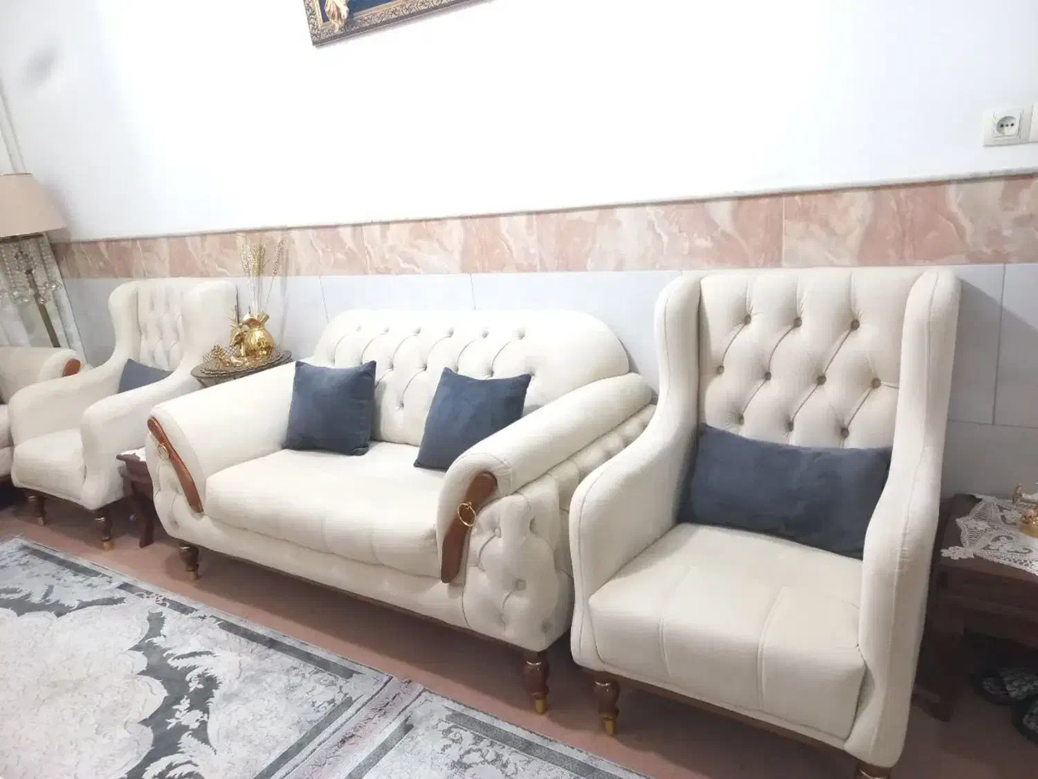 مبل راحتی|مبلمان خانگی و میز عسلی|قم, نیروگاه|دیوار