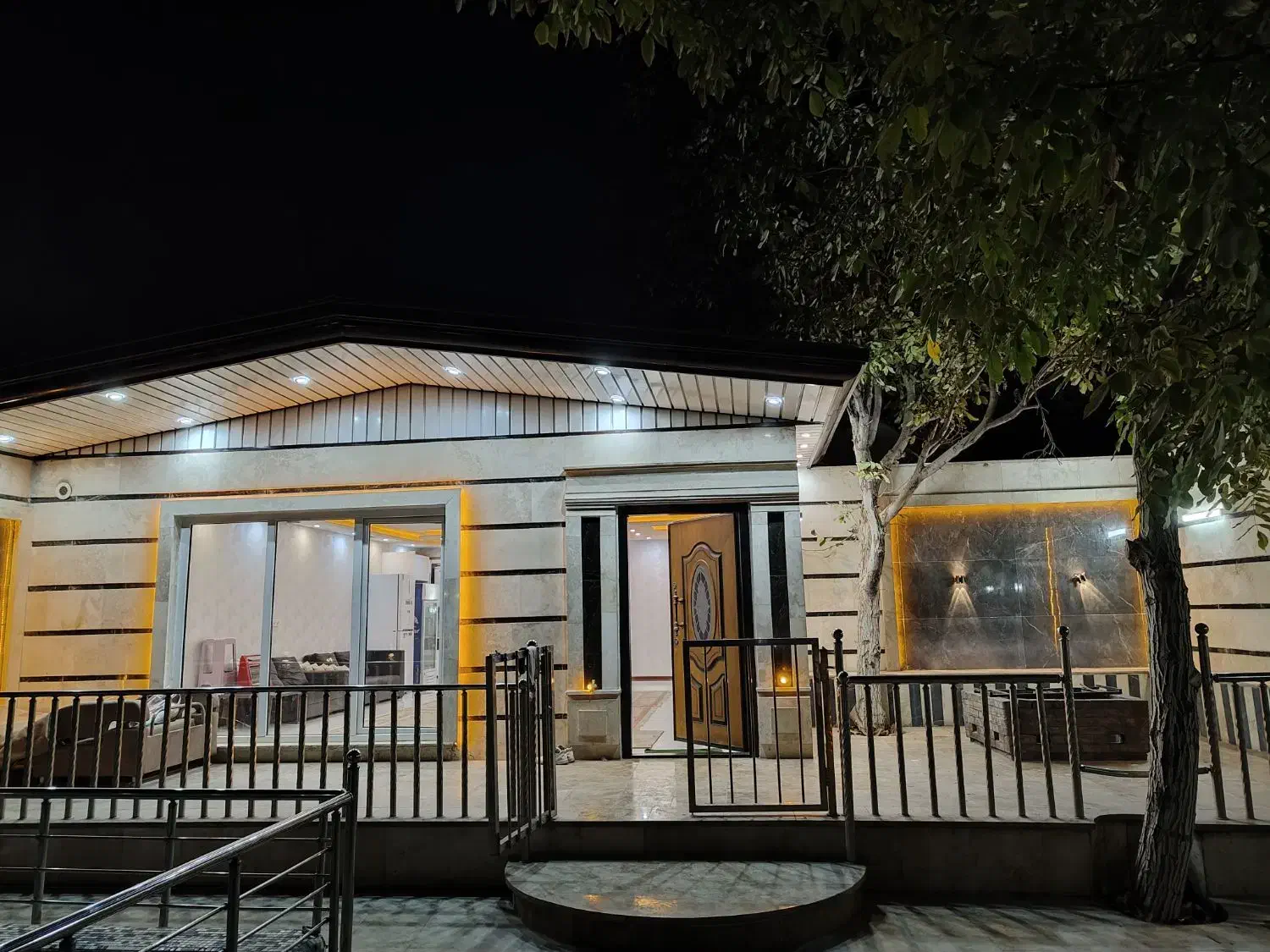 باغ ویلا 550متر 100 متر بنا|فروش خانه و ویلا|صباشهر, |دیوار