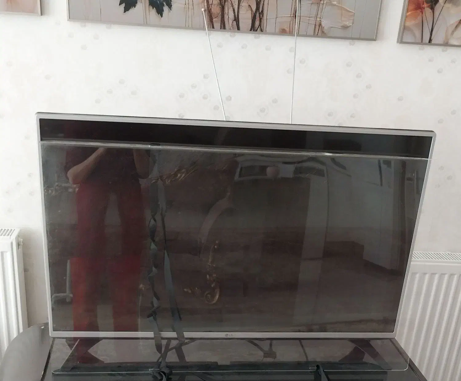 پایه تلوزیون ال جی ومحافظ صفحه تلوزیون ۴۳ اینج|تلویزیون و پروژکتور|سنندج, |دیوار