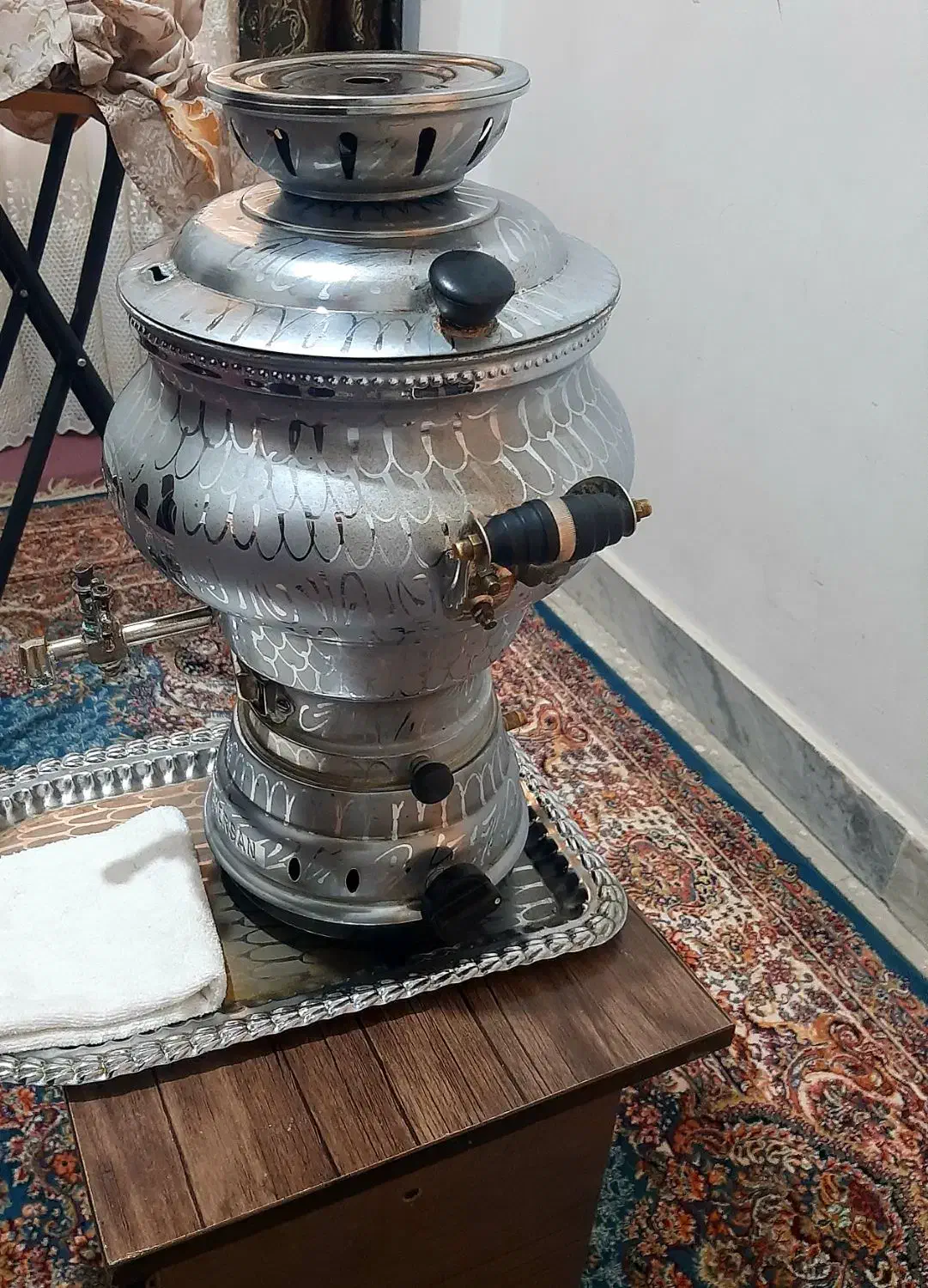 سماورگازی۴لیتری سالم باسینی جنس قدیمی وسنگین|سماور، چای‌ساز، قهوه‌ساز|ورامین, ورامین|دیوار