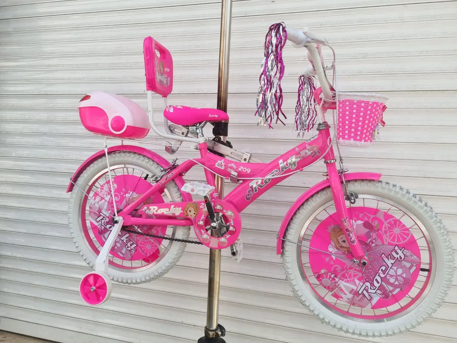 دوچرخه20راکی ROCKYدخترانه السا وآناطوقه آلمینیوم|دوچرخه، اسکیت، اسکوتر|تهران, بهارستان|دیوار