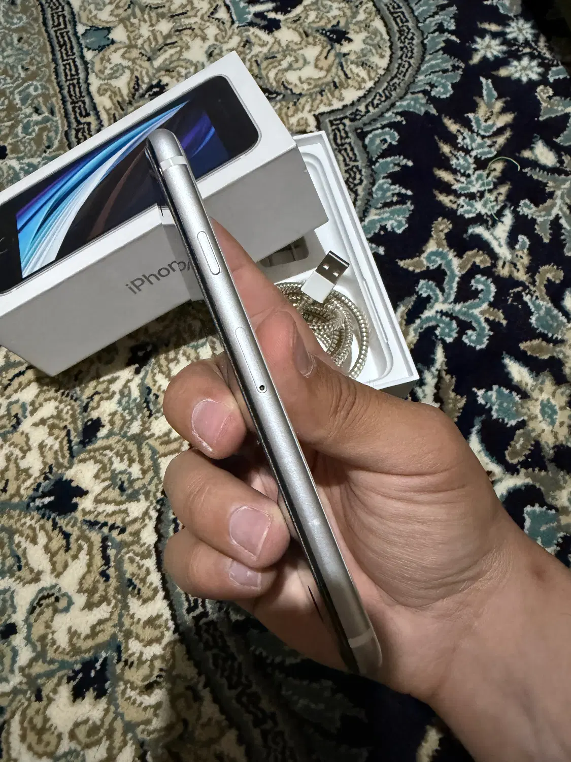 IPhone SE 2020 128 gig|موبایل|سنقر, |دیوار