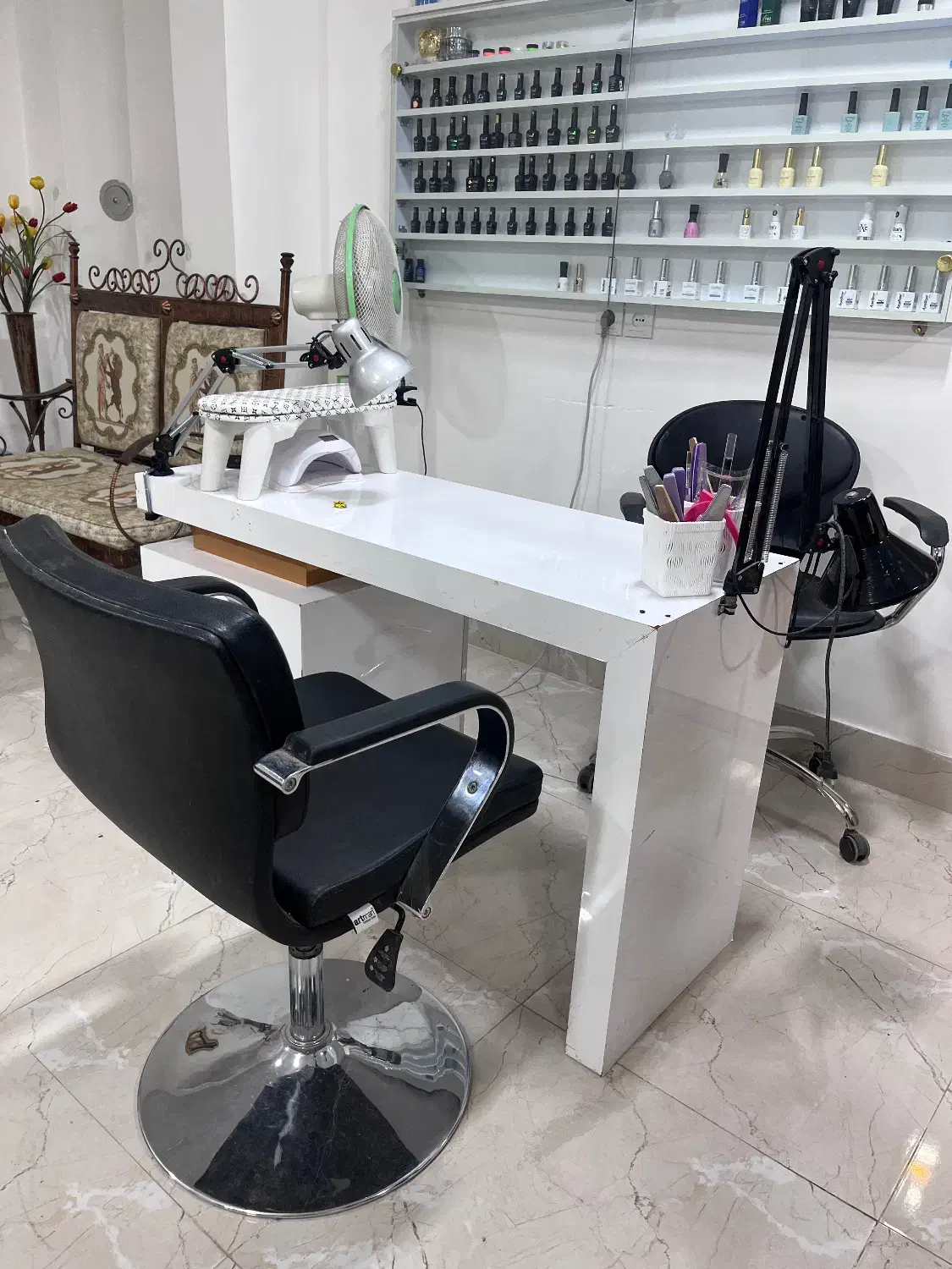 میز ناخن|آرایشگاه و سالنهای زیبایی|بیرجند, |دیوار