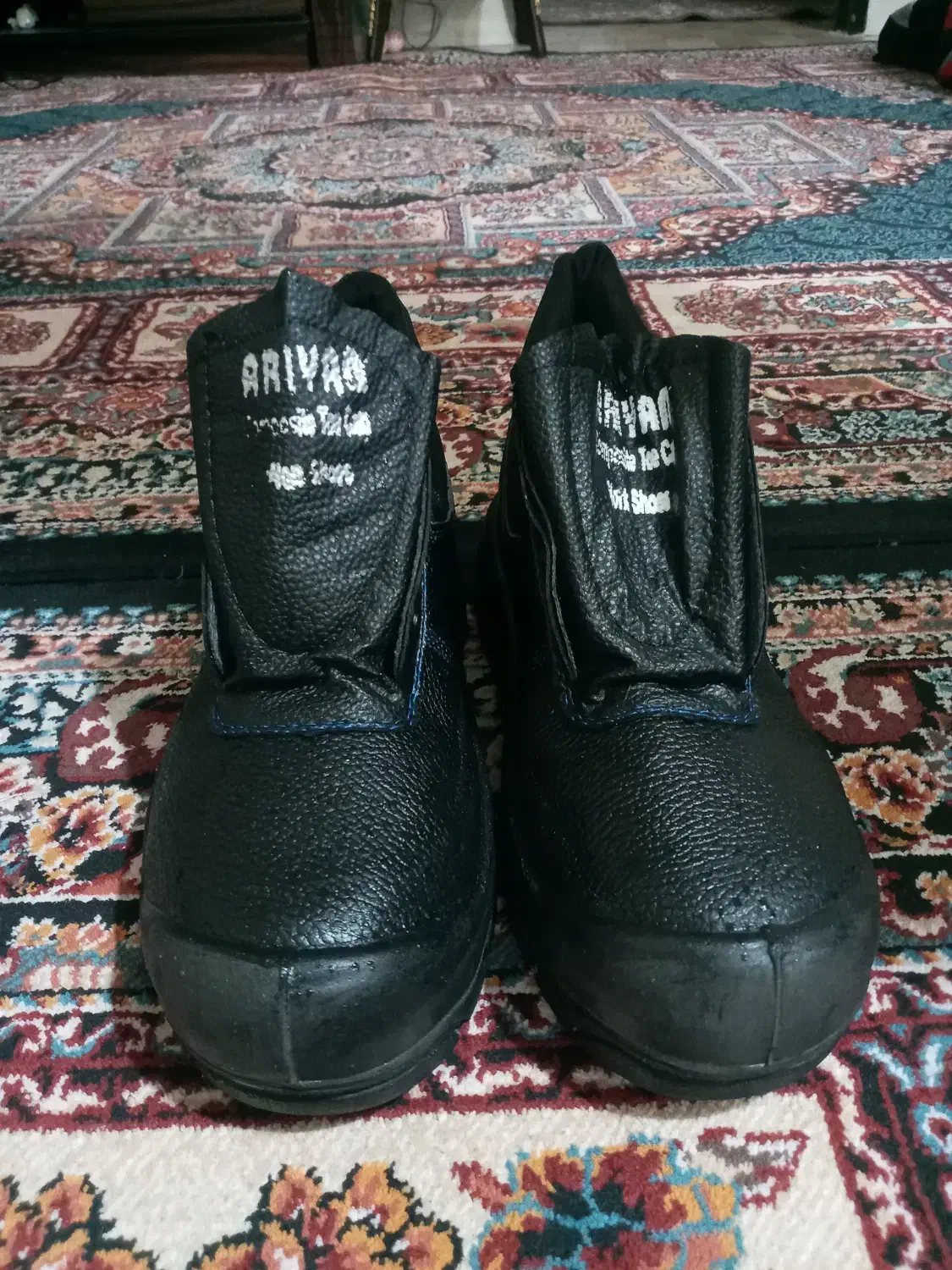 یک جفت گفش کار سایز 41|کیف، کفش، کمربند|رشت, معلولین|دیوار