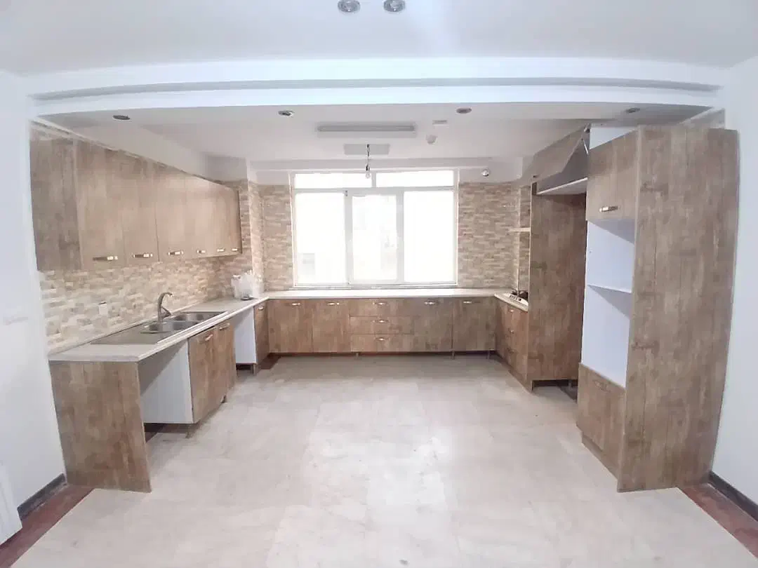 ۸۲ متر دو خوابه/ ۷ساله/ جنت‌آباد شمالی/ اخلاص