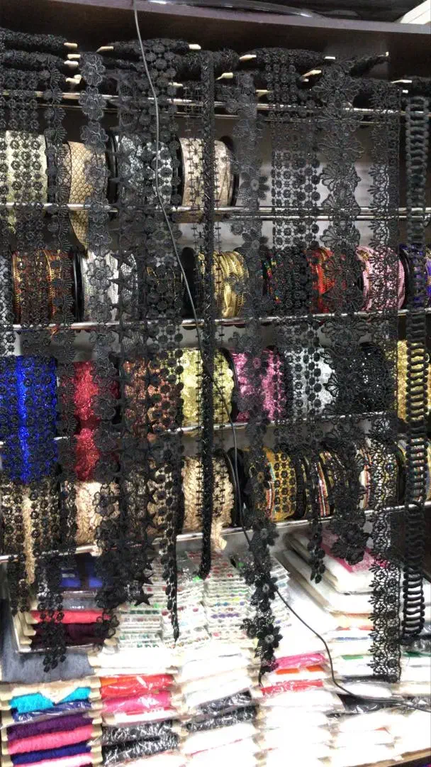 فروشنده خانم|استخدام بازاریابی و فروش|قم, دروازه چوبی|دیوار