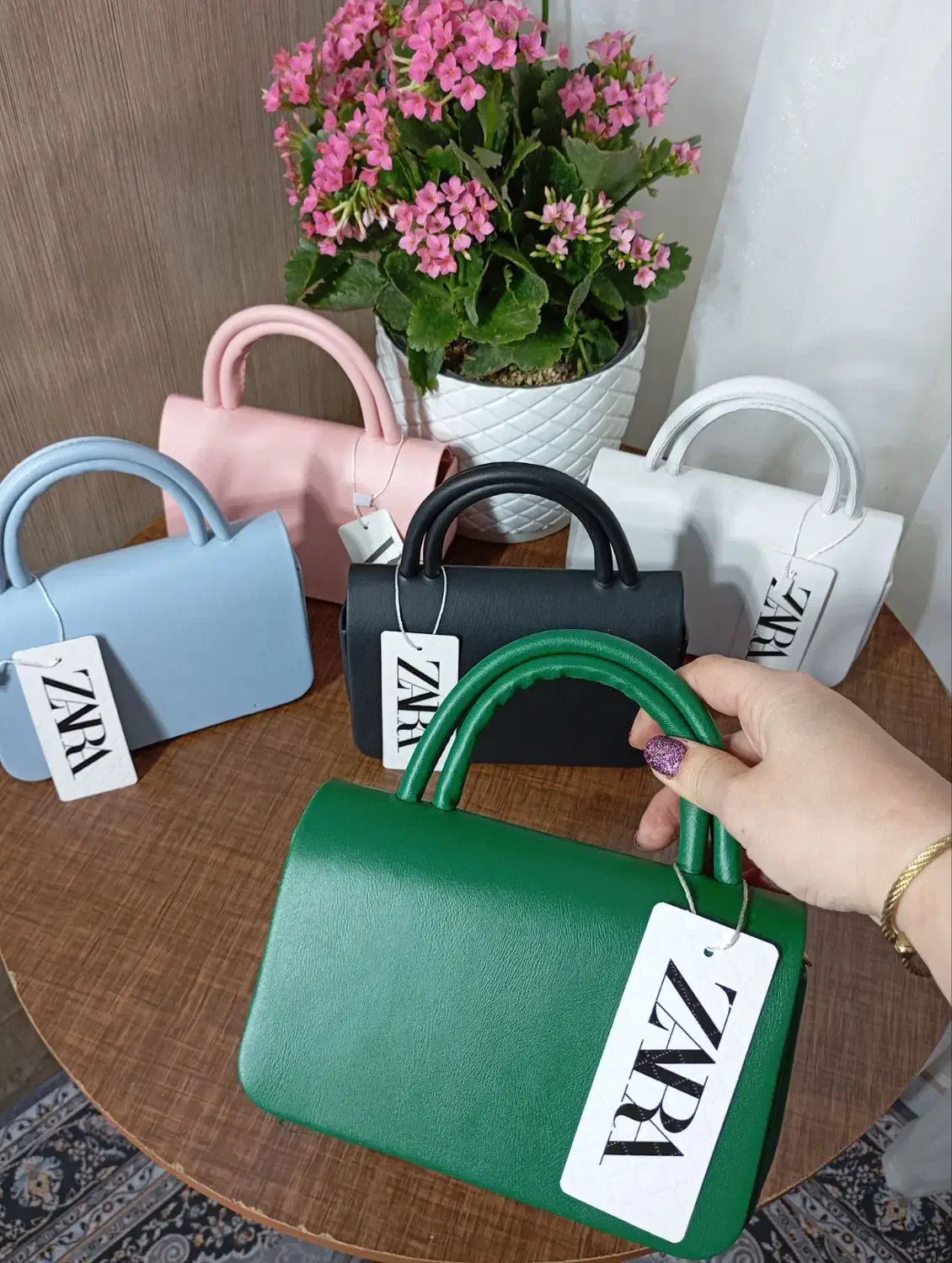 همه مدل‌های دارم|کیف، کفش، کمربند|بیرجند, |دیوار