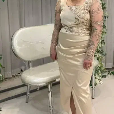 لباس جشن مزونی بسیار زیبا و نو یک بار پوشیده شده|لباس|ایذه, |دیوار