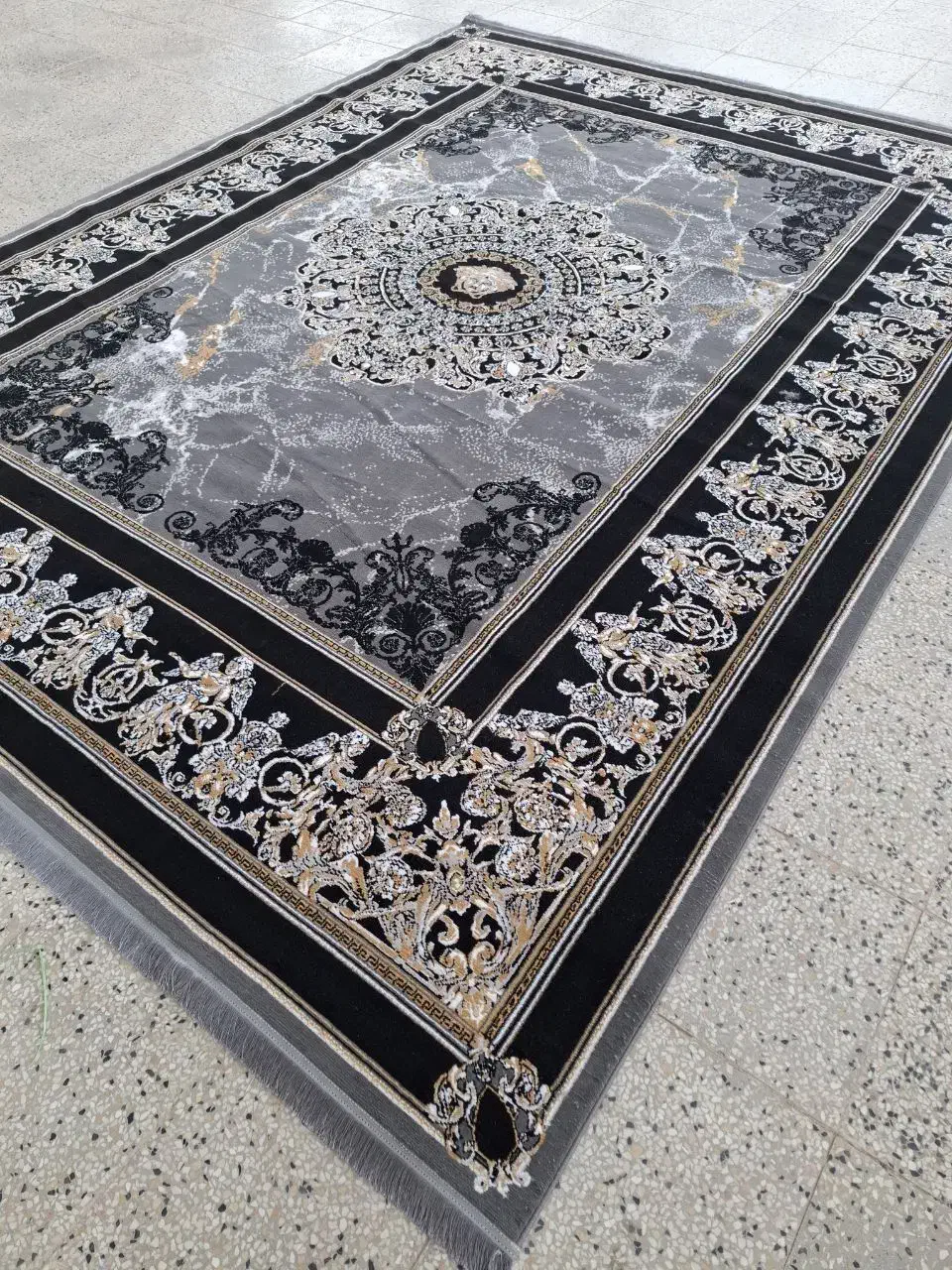 فروش فرش مدرن|فرش|چهارباغ, |دیوار