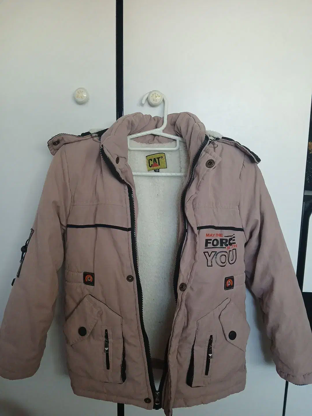 کاپشن بچگانه|کفش و لباس بچه|آستانه اشرفیه, |دیوار