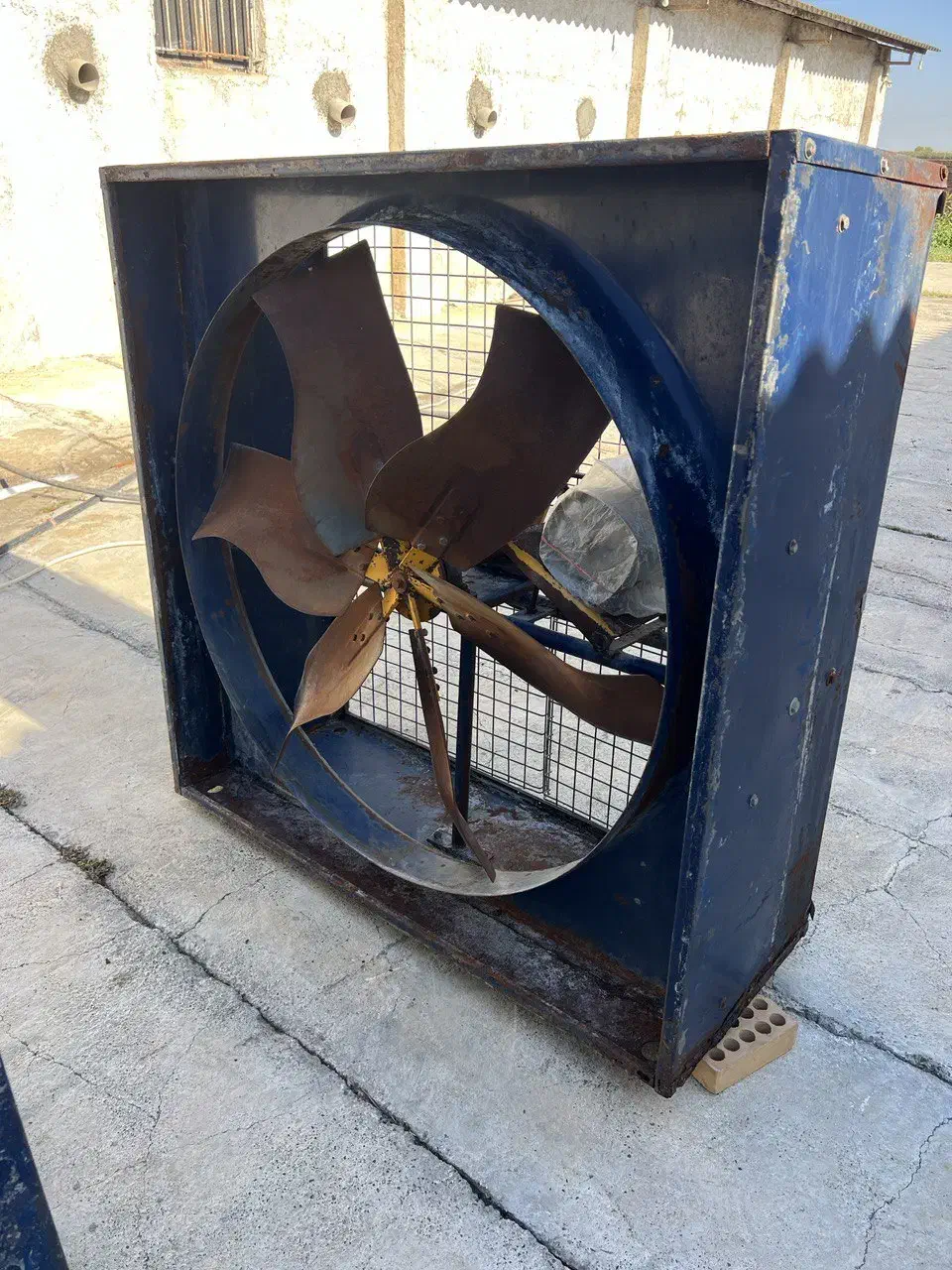 هواکش|پنکه و تصفیه‌کنندهٔ هوا|آق قلا, |دیوار