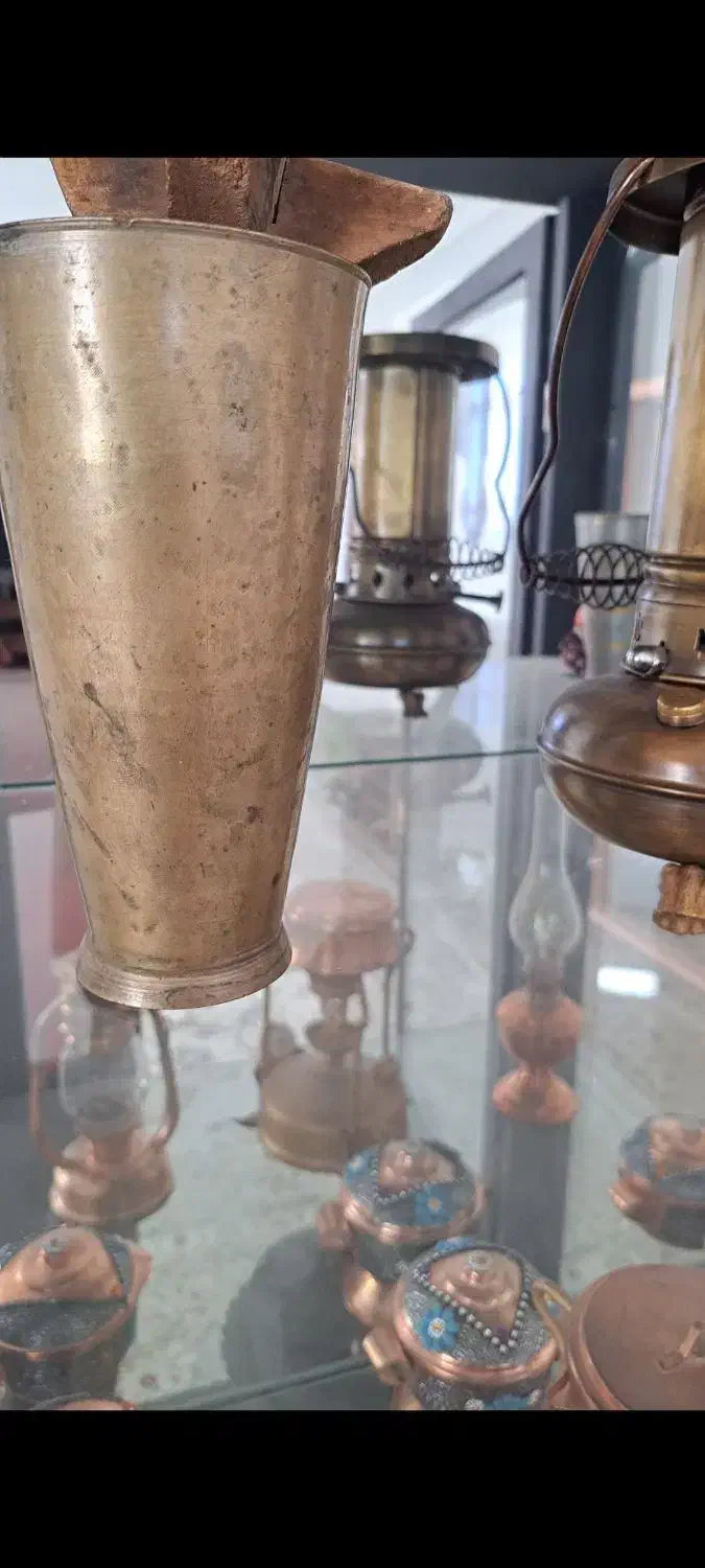 لیوان برنجی قدیمی|صنایع دستی و سایر لوازم تزئینی|قائن, |دیوار