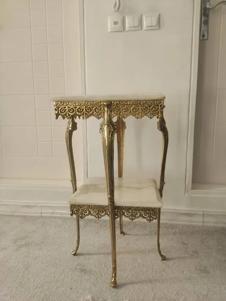 دو عدد لوستر یک میز تلفن یک دست آیینه و شمعدان|لوستر و چراغ آویز|زنجان, |دیوار