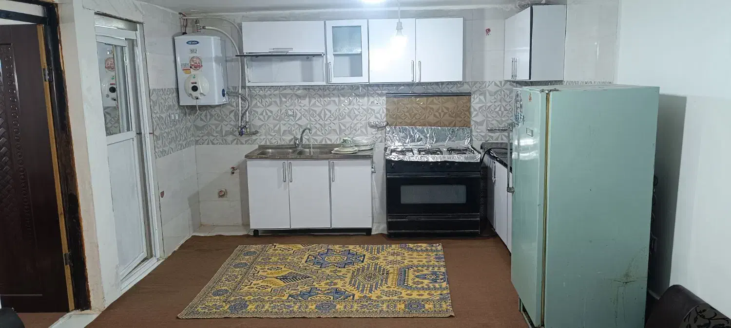 منزل مبله|اجارهٔ کوتاه‌مدت آپارتمان و سوئیت|شیراز, کوشک میدان|دیوار