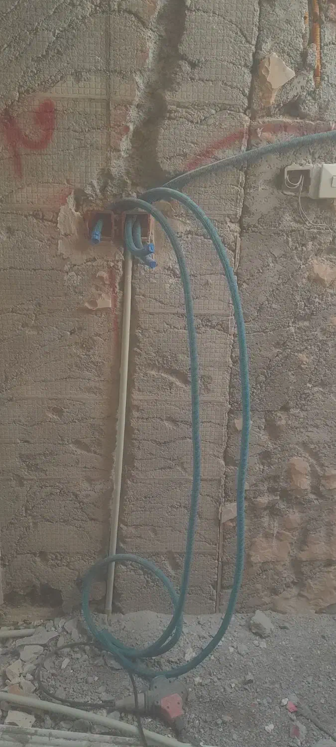 برق گشی ودیوارچینی کاشی کاری|خدمات پیشه و مهارت|قزوین, |دیوار