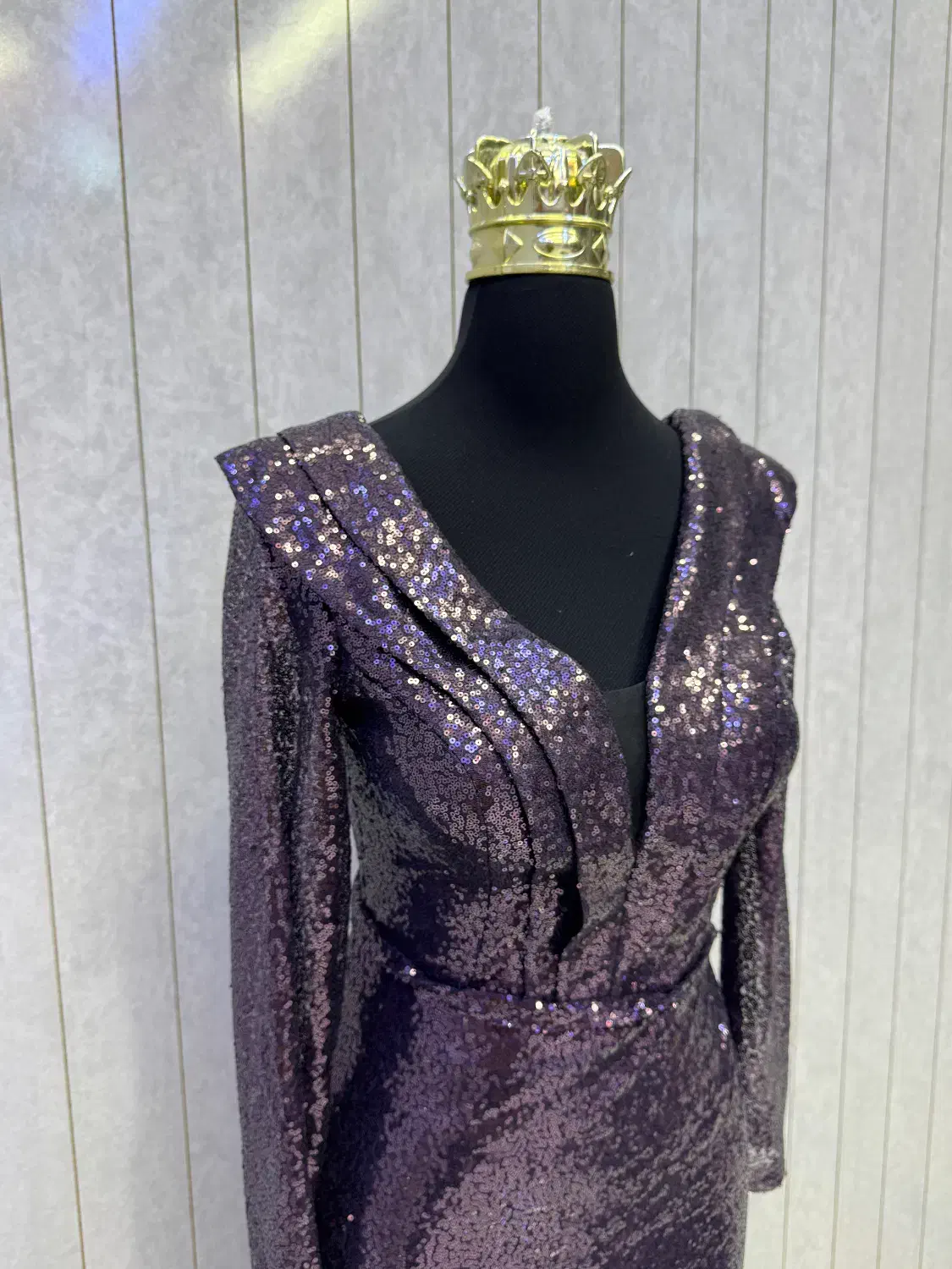 لباس مجلسی بلند|لباس|لار, |دیوار