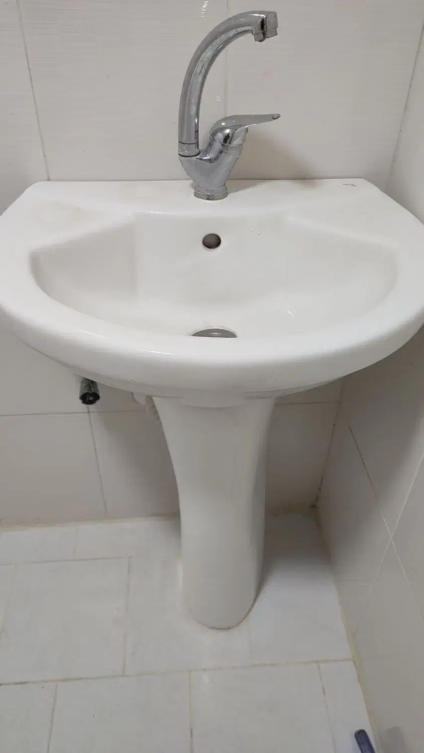 روشویی در حد نو|لوازم سرویس بهداشتی|سهند, |دیوار