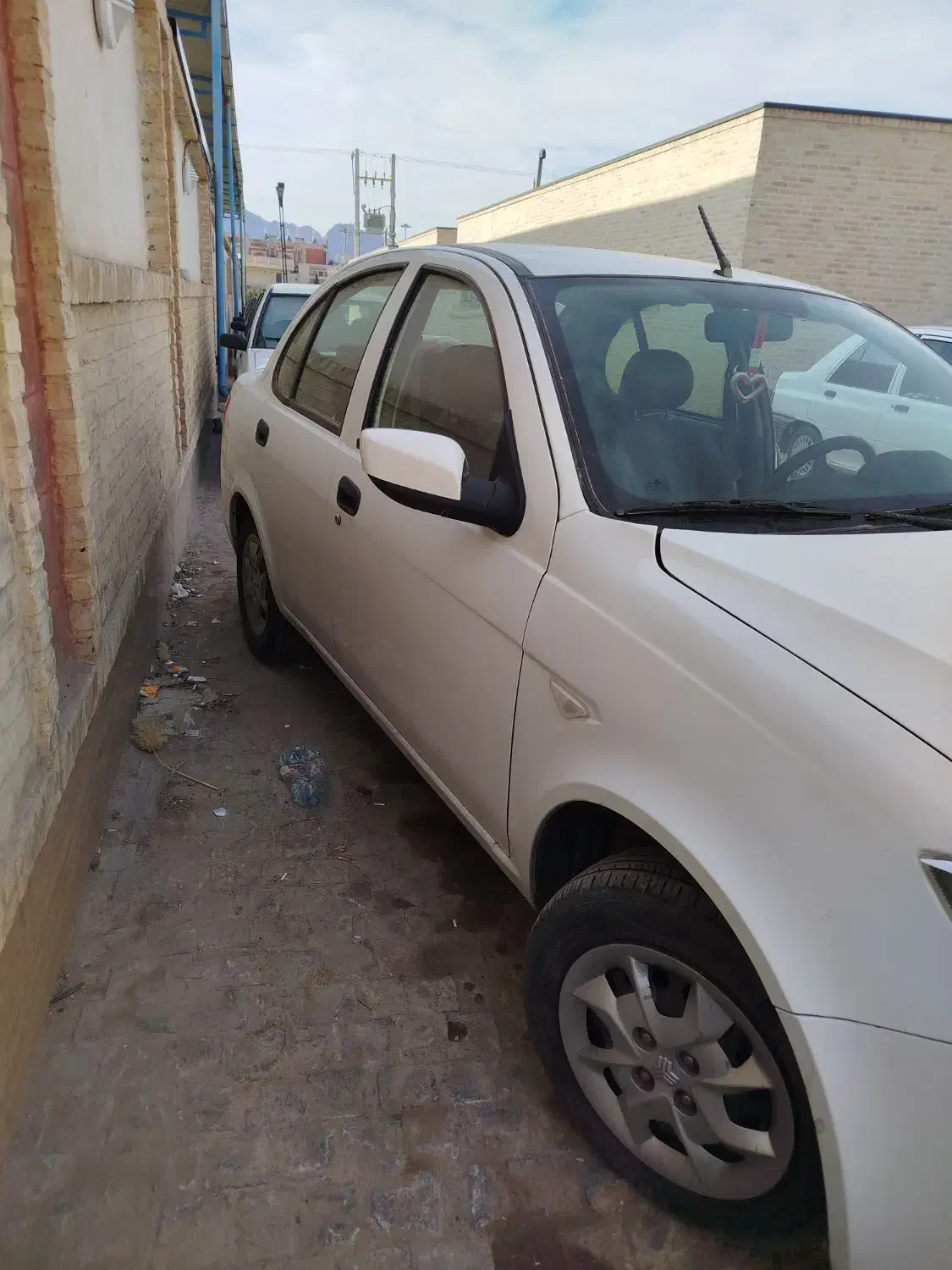 ساینا 98|خودرو سواری و وانت|طبس, |دیوار