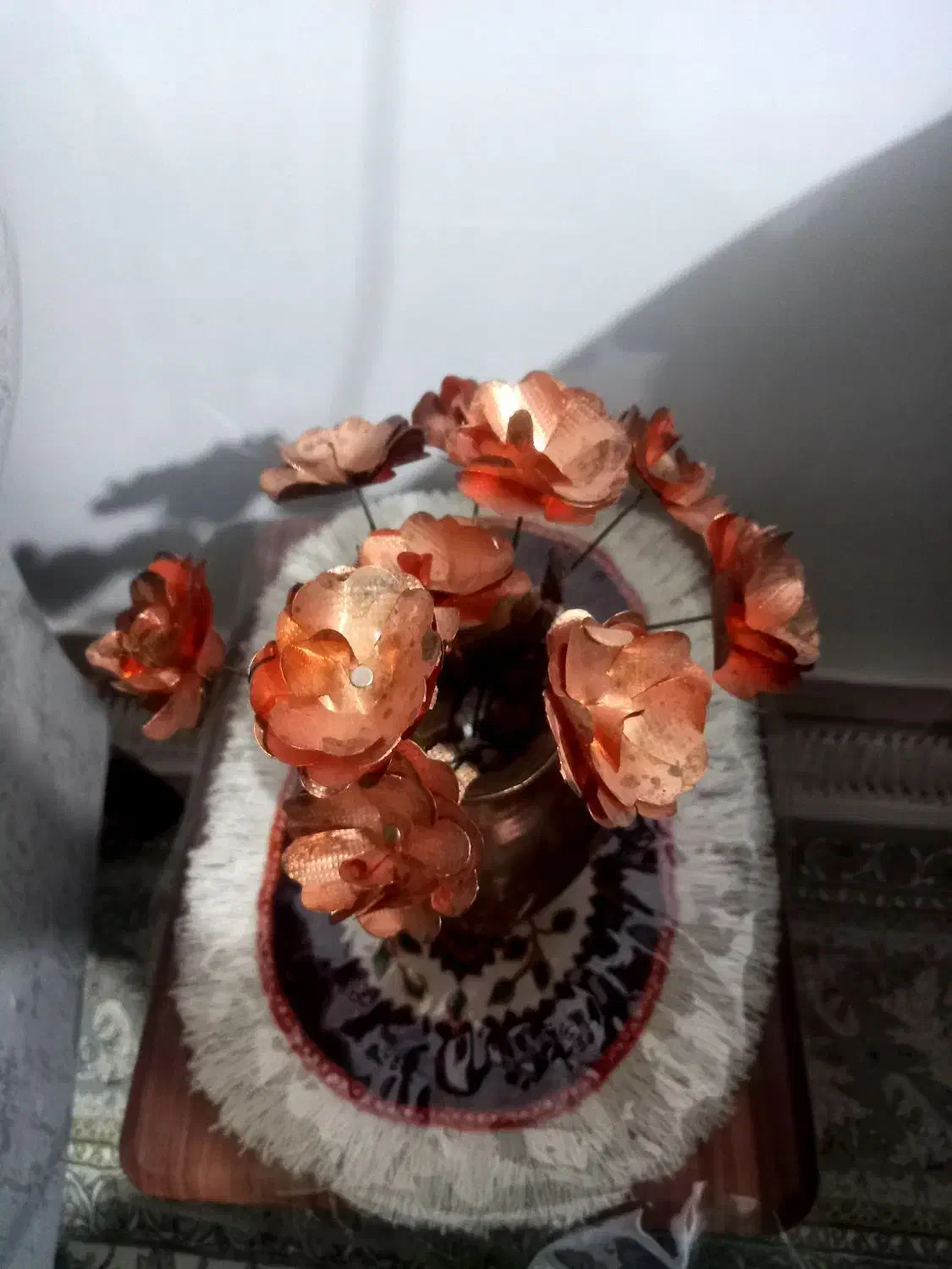 گلدان مس با ۱۰ عدد شاخه گل|صنایع دستی و سایر لوازم تزئینی|جیرفت, |دیوار