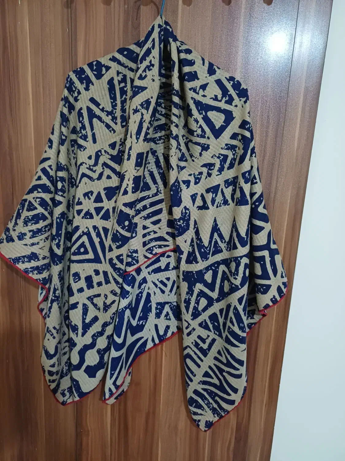 شال و روسری زمستانی|لباس|پرند, فاز ۶|دیوار