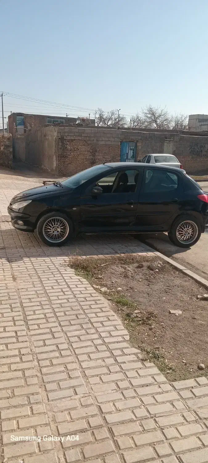 ۲۰۶ مدل ۸۱|خودرو سواری و وانت|مشهد, شهید علی محمدی|دیوار