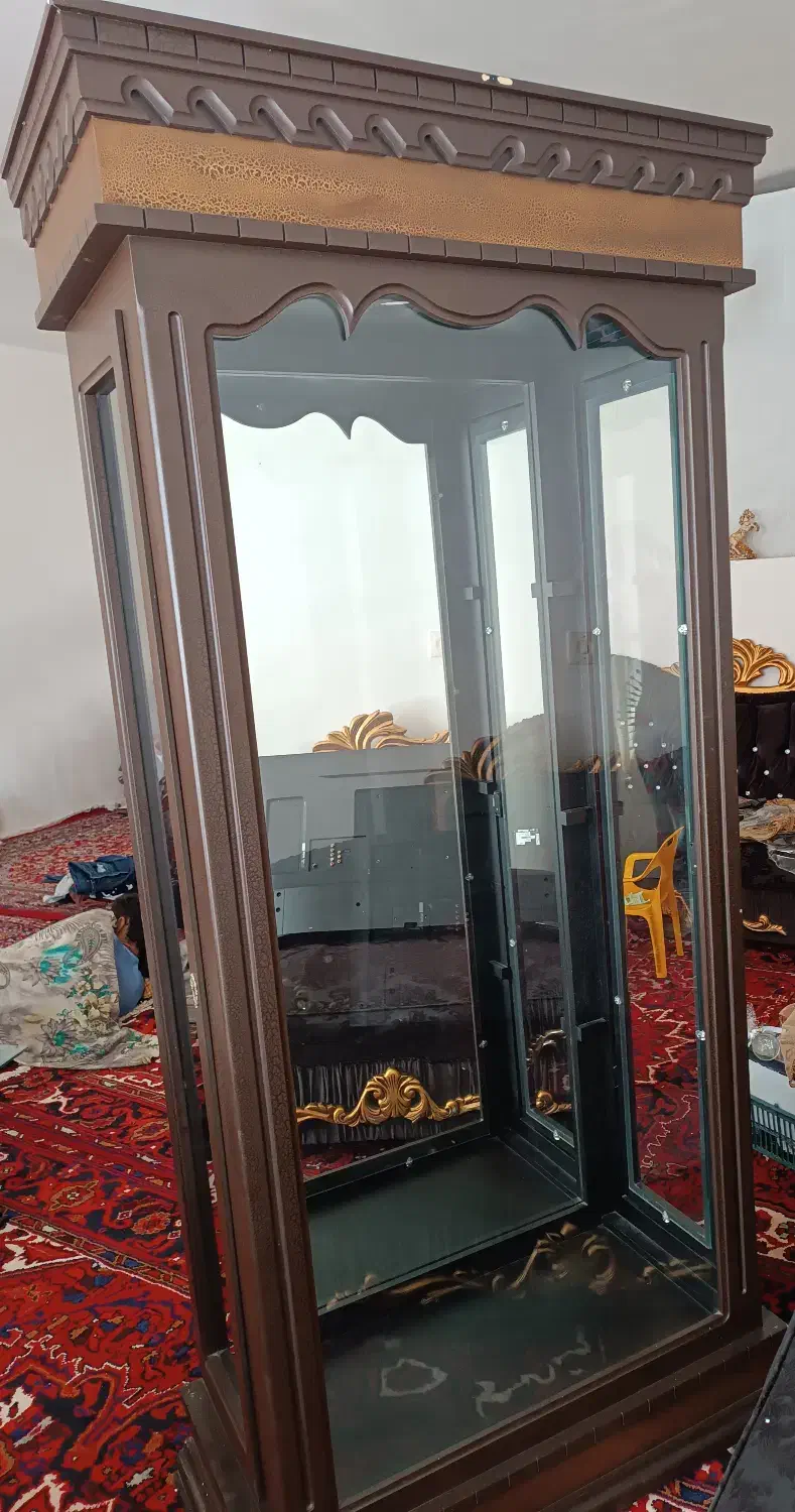 بوفه چوبی گردو اصل وسالم|بوفه، ویترین، کنسول|عجب شیر, |دیوار