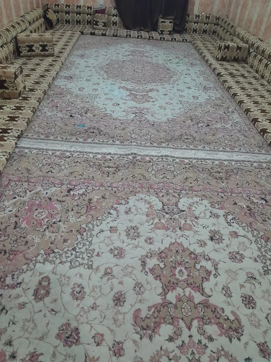 فرش کار کرده|فرش|شادگان, |دیوار