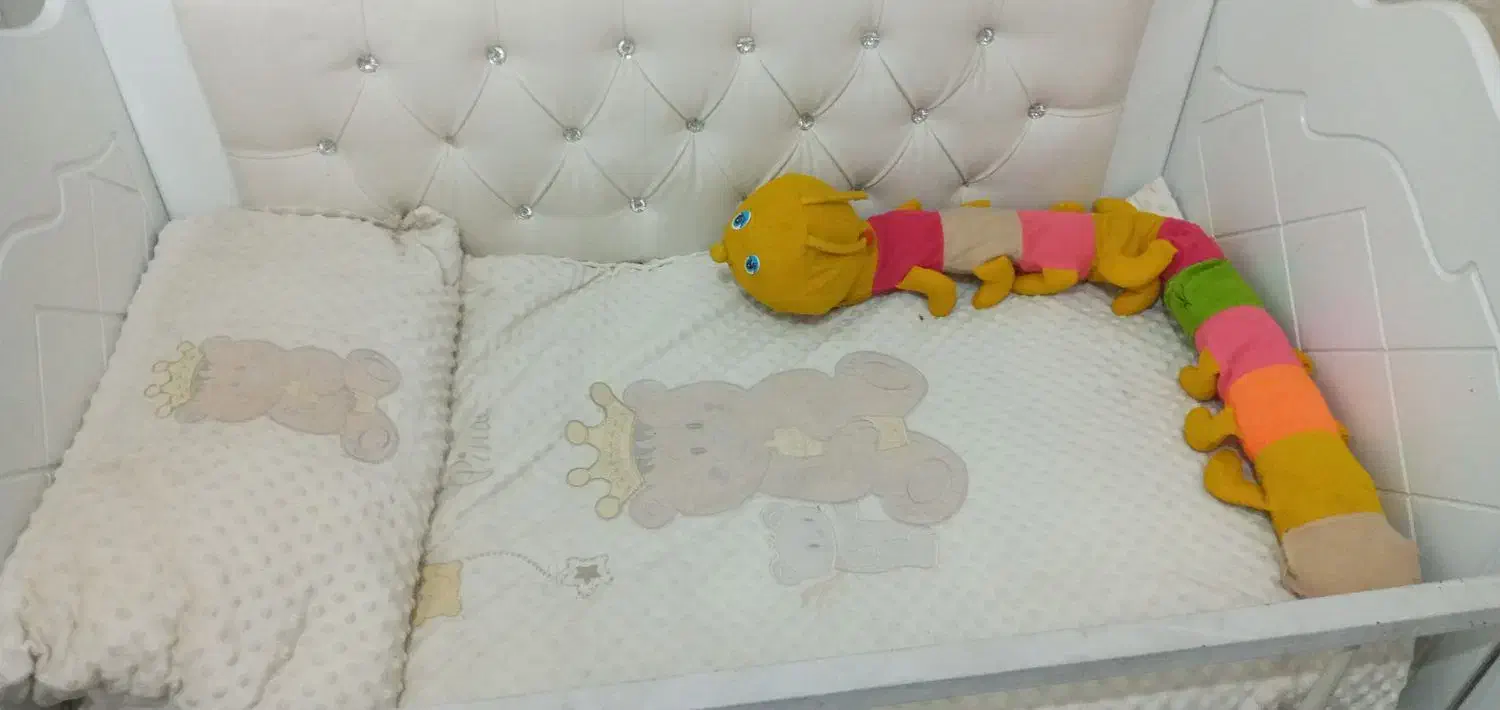 تخت کودک|تخت و صندلی بچه|ری, شهید بهشتی|دیوار