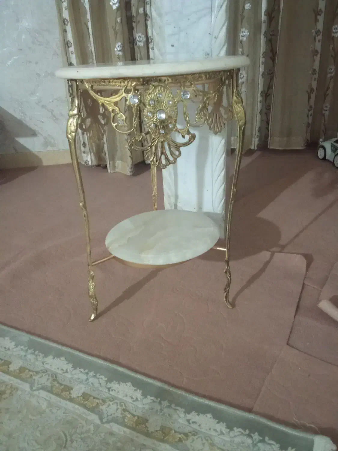 فروش میز تلفن برنج 40|میز تلفن|تبریز, |دیوار