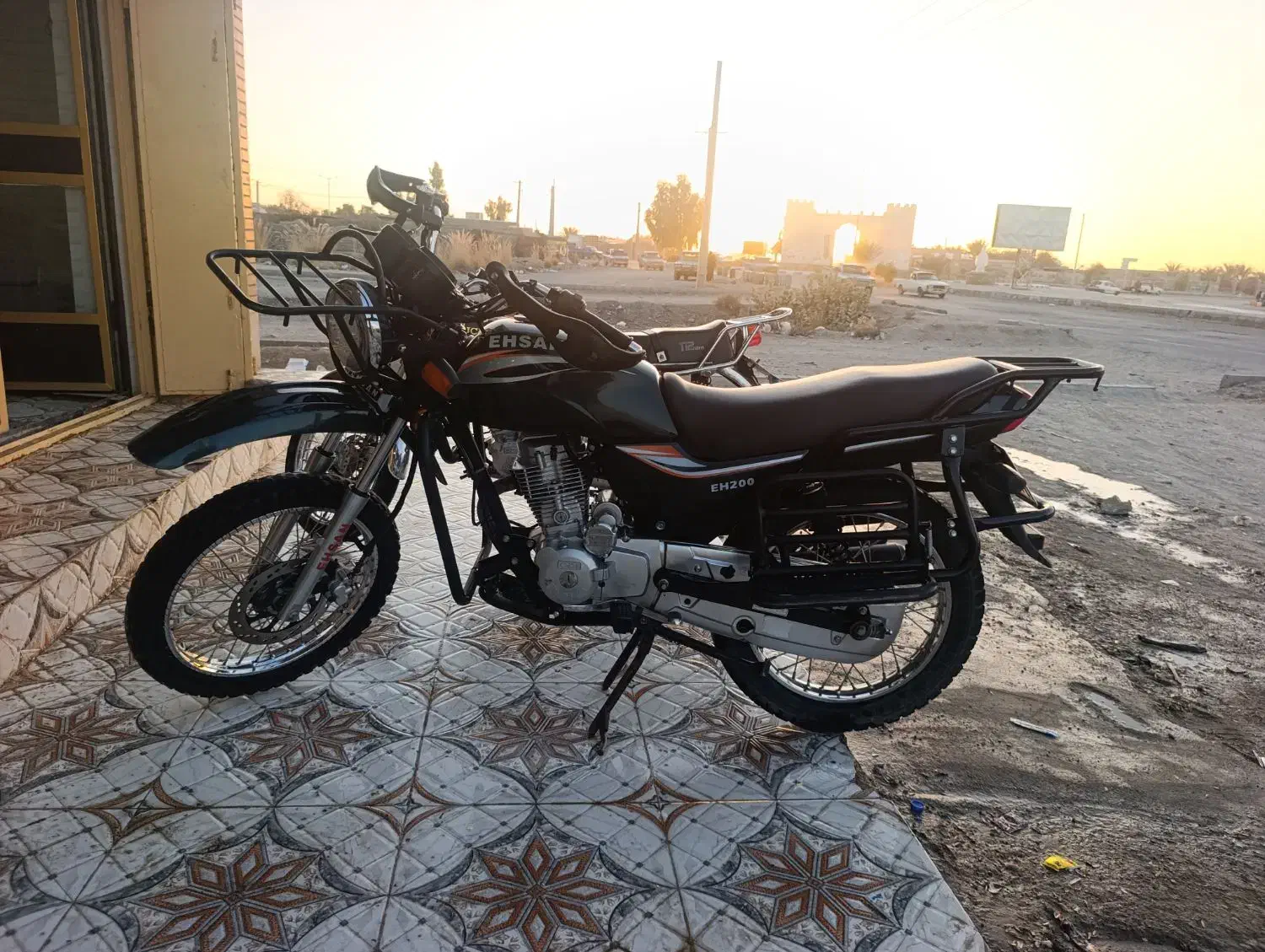 موتور سیکلت احسان شکاری(سوچک)|موتورسیکلت|مهرستان, |دیوار