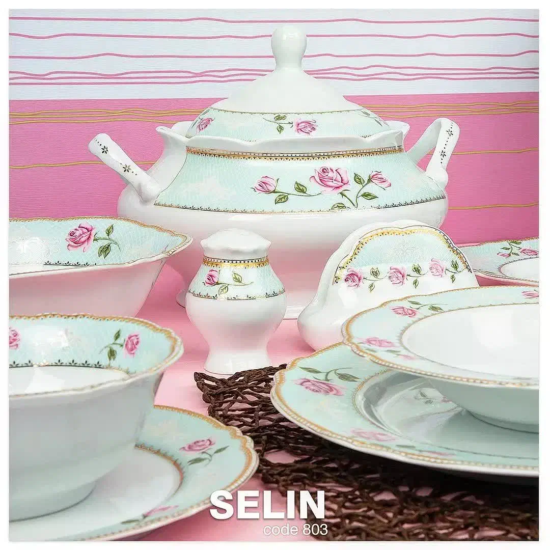 سرویس‌ چینی ۱۲ نفره صادراتی|ظروف سرو و پذیرایی|یزد, |دیوار