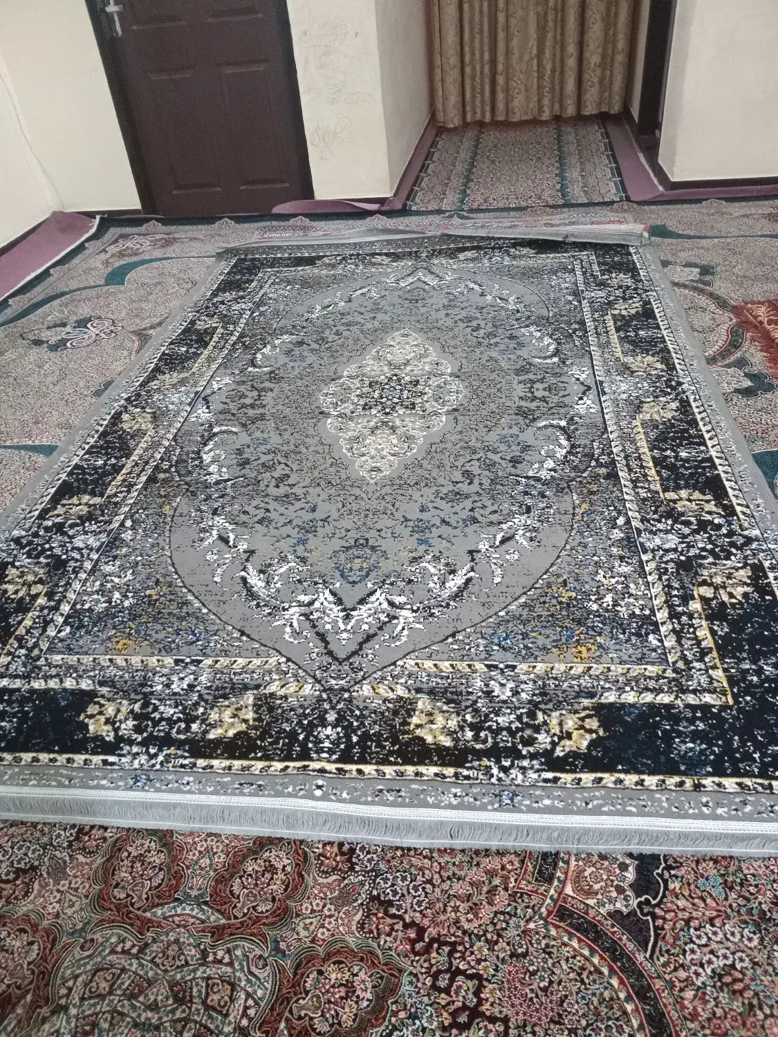 فرش 2در 3|فرش|جیرفت, |دیوار