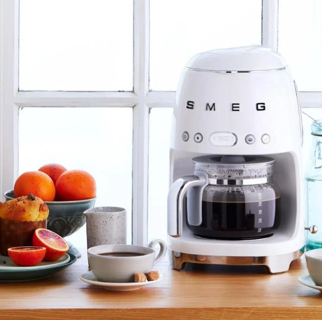 قهوهساز اسمگ DCF02CREU Smeg اصل و لوکس|سماور، چایساز، قهوهساز|تهران, میدان ولیعصر|دیوار