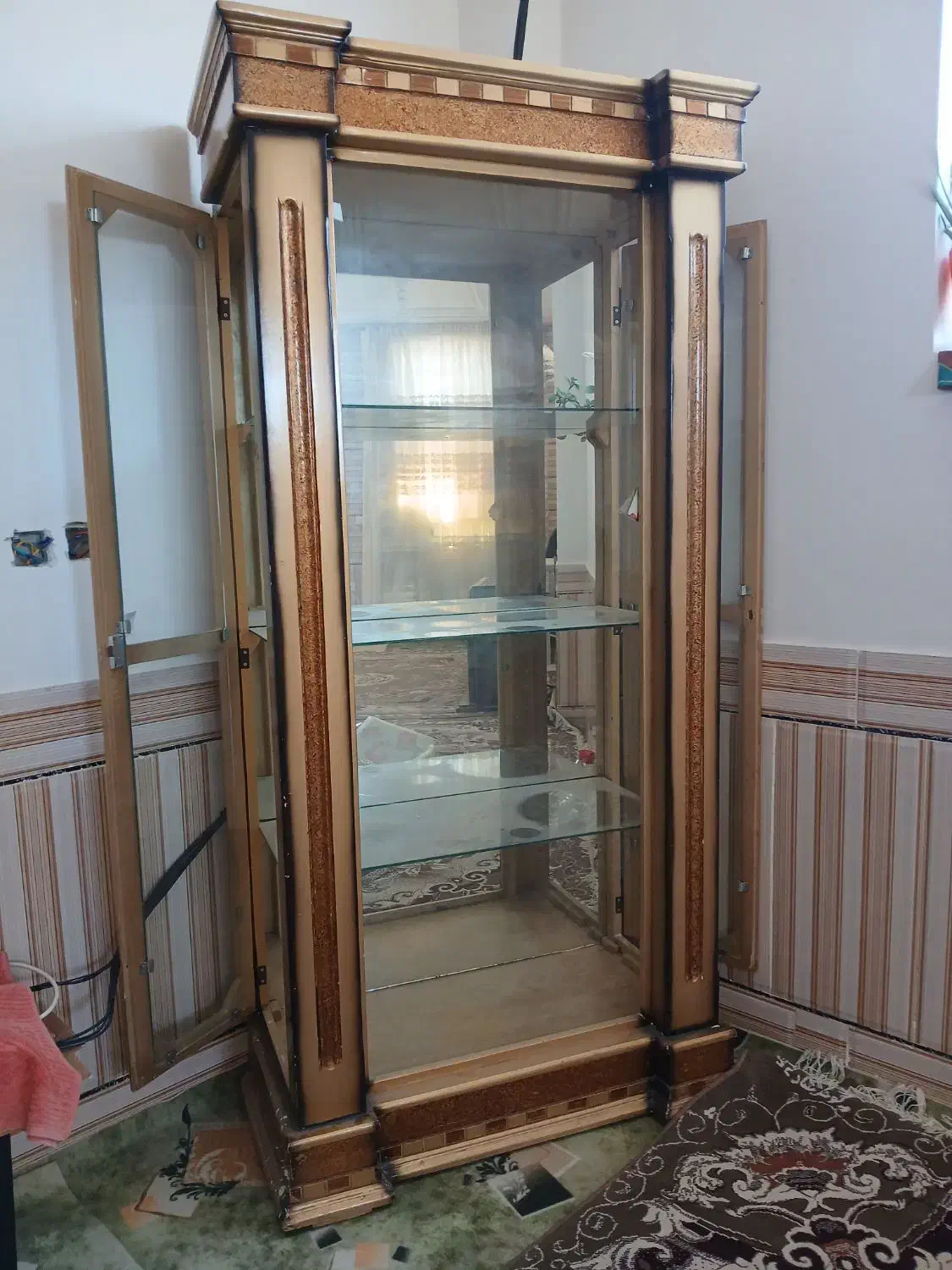 ویترین|بوفه، ویترین، کنسول|لردگان, |دیوار