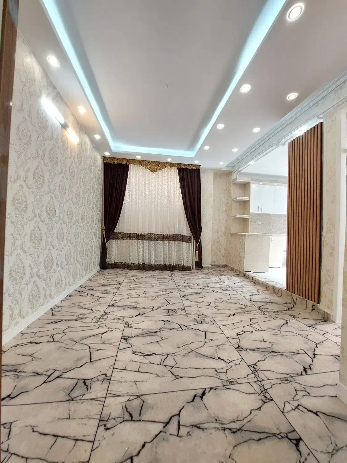 فاز1درمحله3تک‌خواب‌طبقه1    سهند‌مجتمع‌گلستان2|فروش آپارتمان|سهند, |دیوار