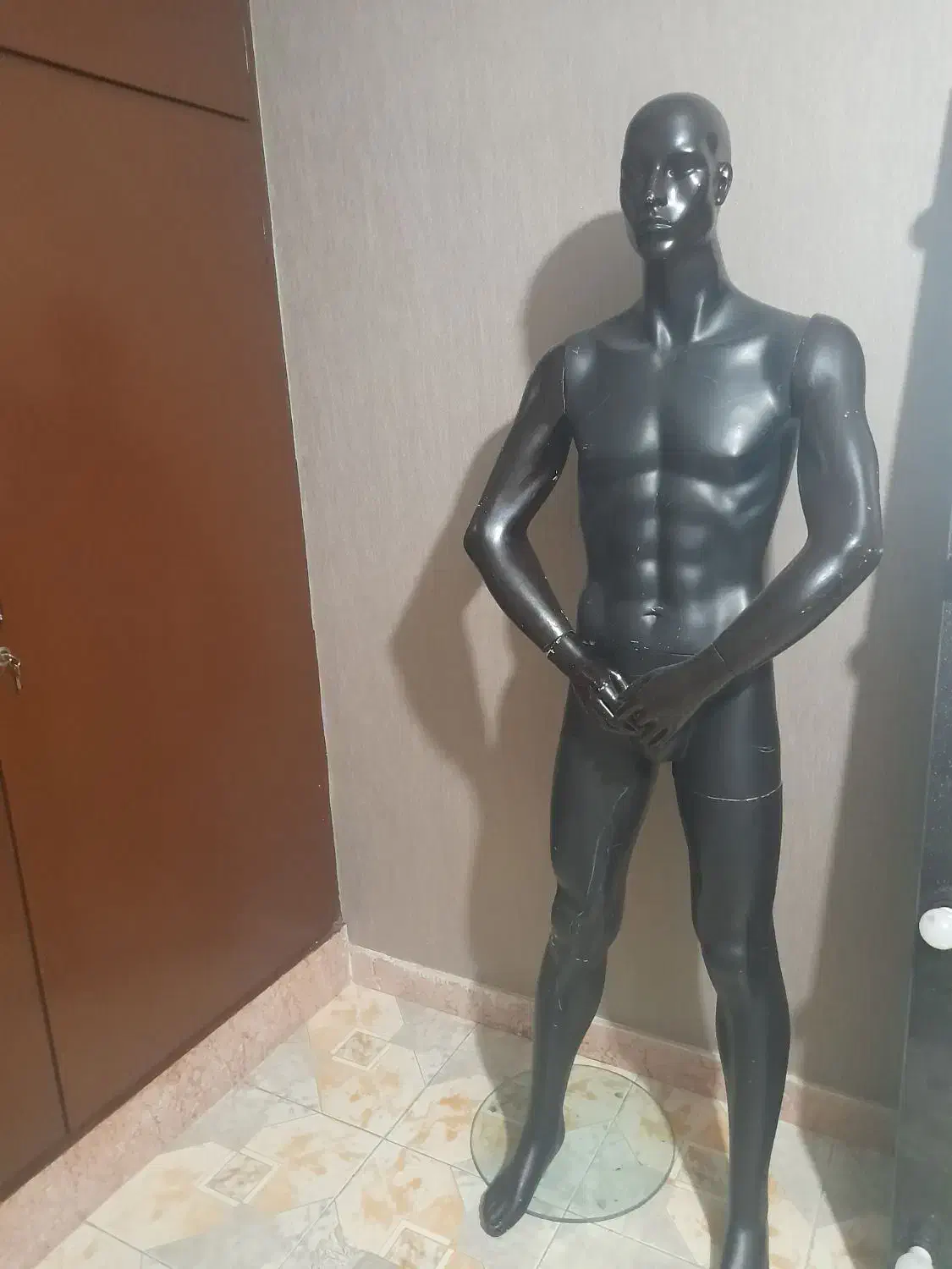 مانکن مردانه|فروشگاه و مغازه|اندیشه, اندیشه فاز ۲|دیوار