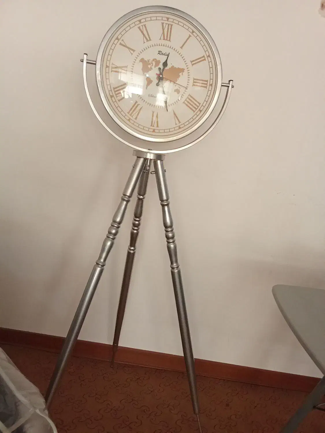 ساعت ایستاده استیل|ساعت دیواری و تزئینی|شیراز, شهرک مطهری|دیوار